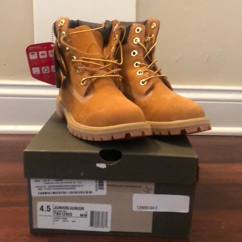 BRAND NEW Timbaland Boots